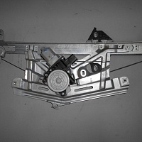 Стеклоподъемник передний правый электрический